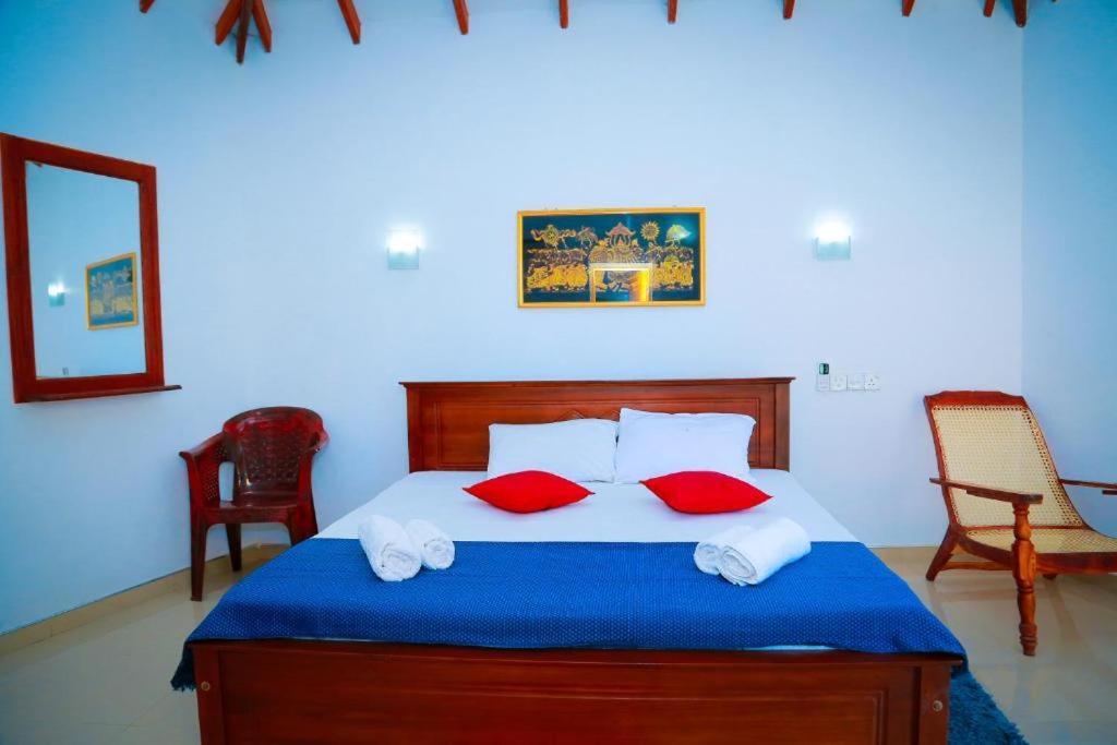 Blue Whale Lagoon Resort Ahangama Exterior foto